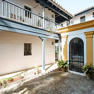 Aitana's Retreat With Charming Garden Apartment Sevilla